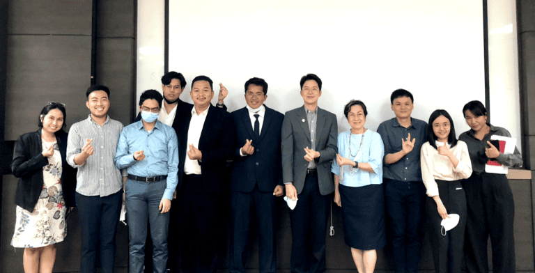 บรรยากาศการนำเสนอรายงานค้นคว้าอิสระ (IS) ของนักศึกษาปริญญาโท