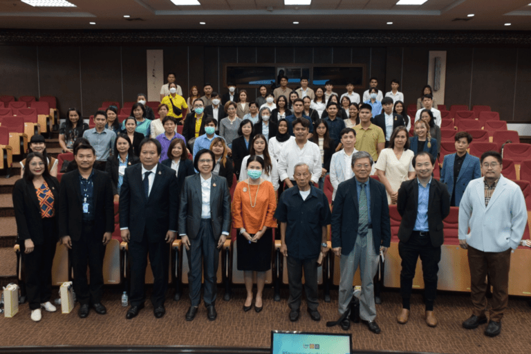 พิธีลงนามความร่วมมือทางวิชาการระหว่างสำนักงาน ก.พ.ร. และคณะรัฐประศาสนศาสตร์ สถาบันบัณฑิตพัฒนบริหารศาสตร์ (นิด้า)